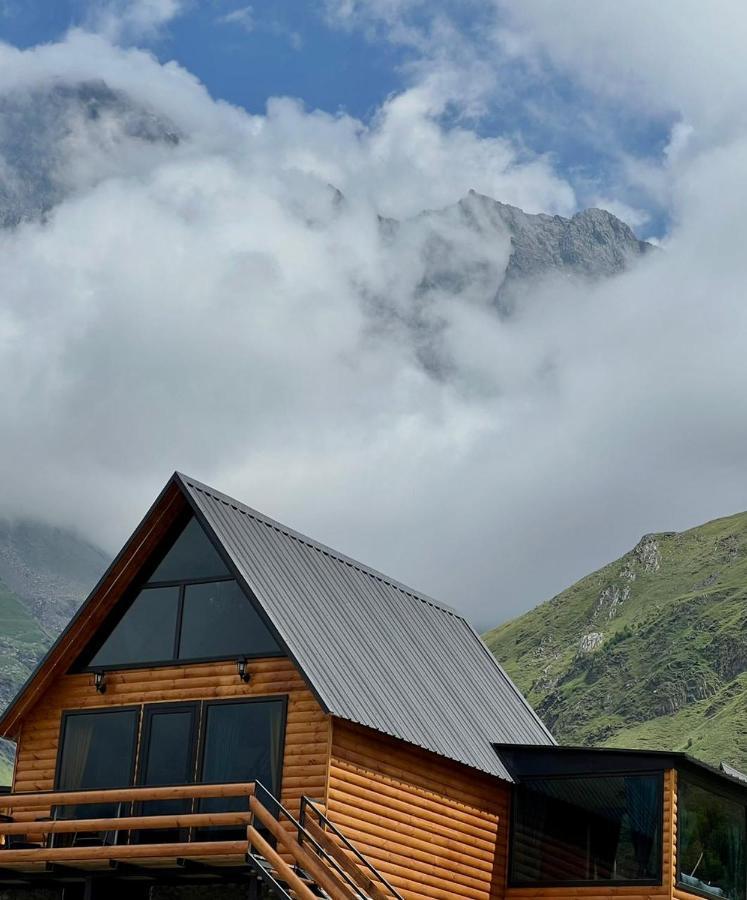 Kazbegi Inn Cottages Exterior foto